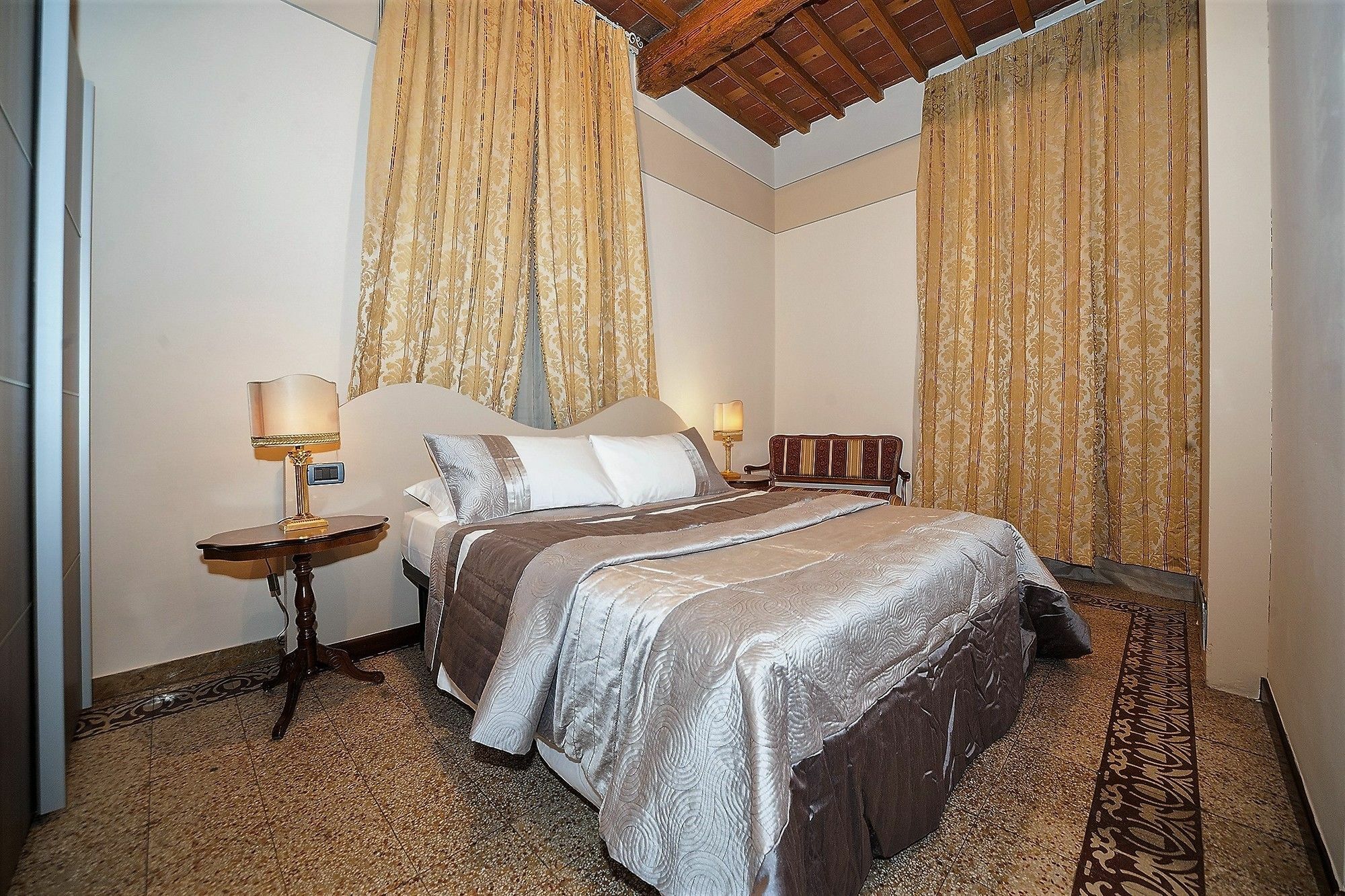 Bed and breakfast Lucca Relais Extérieur photo